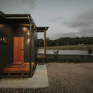Farm stay Sixty6 Acres Sunshine Coast, Woombye